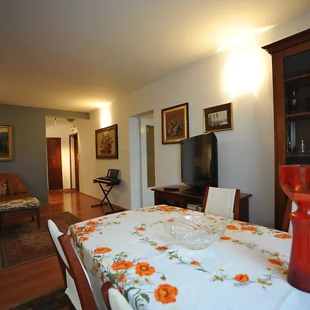 Apartament Tais Lägenhet