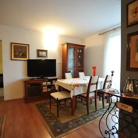 Lägenhet Apartament Tais