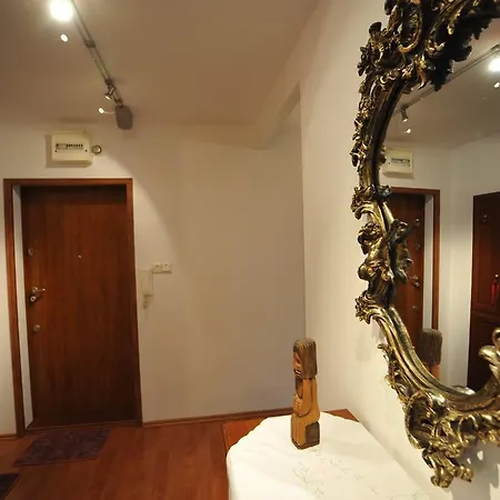 Apartament Tais *