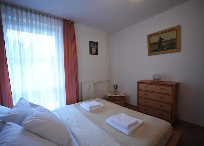 Apartment Apartament Tais *